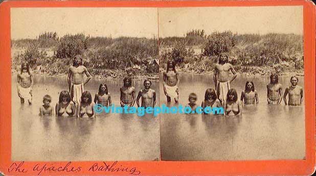 indians_bathing_stereo.jpg