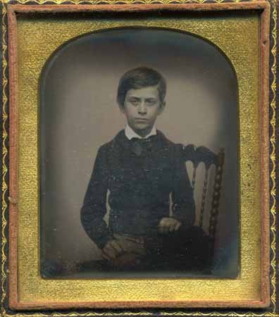 Sixth_Dag_Boy_in_Chair_1