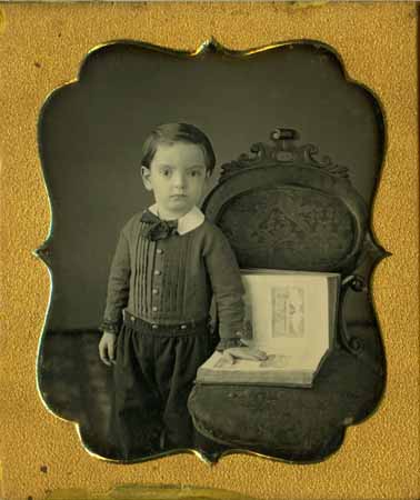 Sixth_Dag_Boy_with_Book_1