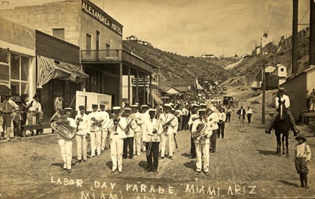 Parade, Miami